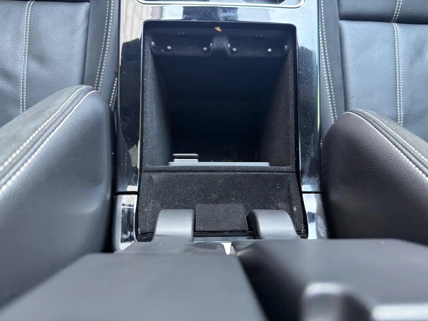 Land Rover Range Rover Velar 2020 P250 R-DYNAMIC S фото 24