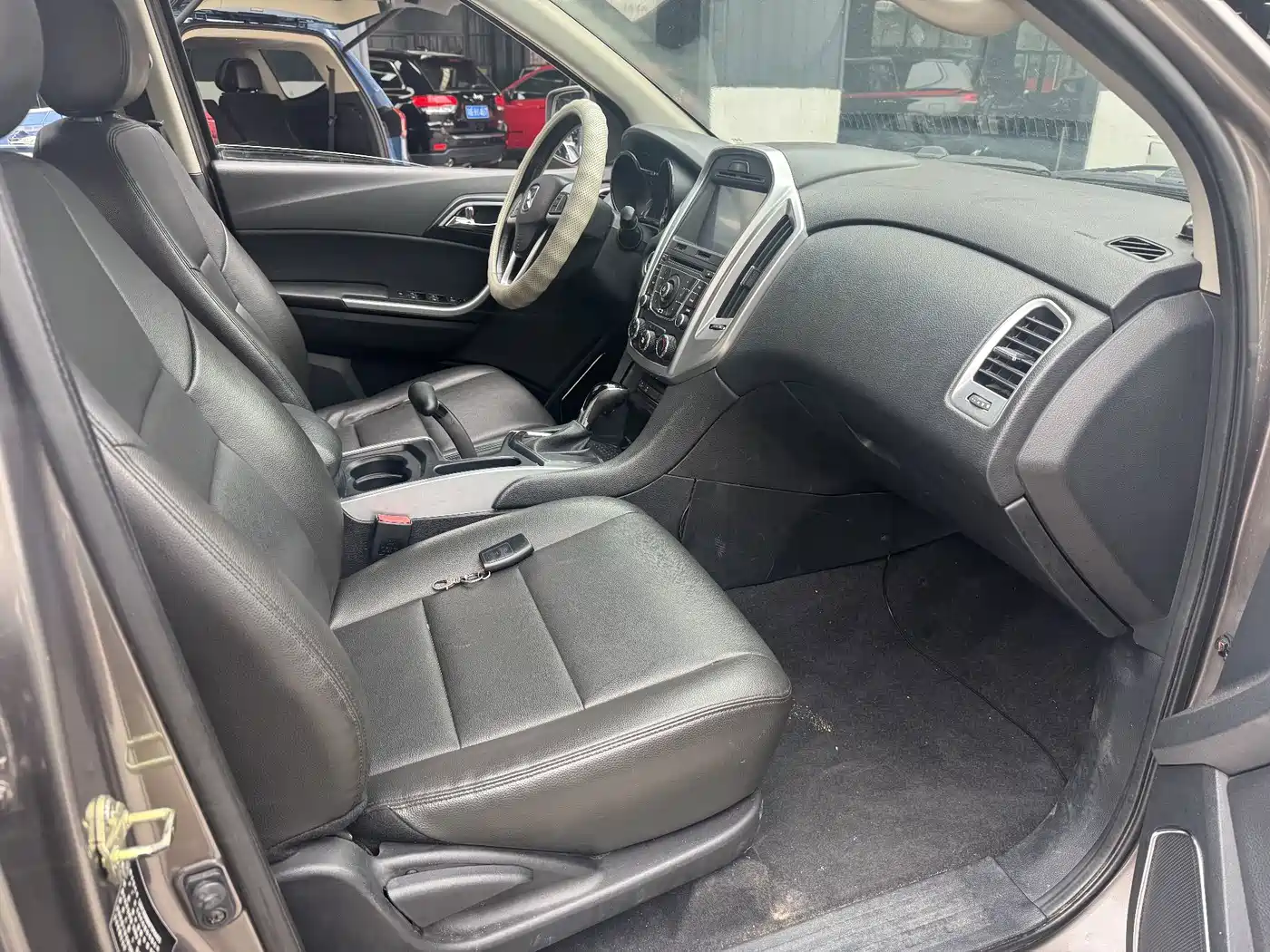 Jiangling Yusheng S350 2015 2013 2.4T Automatic 2WD Diesel Premium Luxury 5-seater