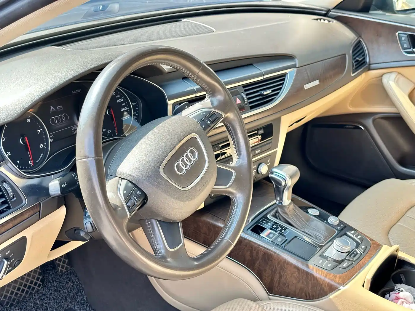 Фото 6 - Audi A6L