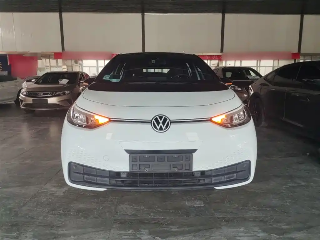 Volkswagen ID.3 2023 Upgraded Pure Intelligence Edition фото 3