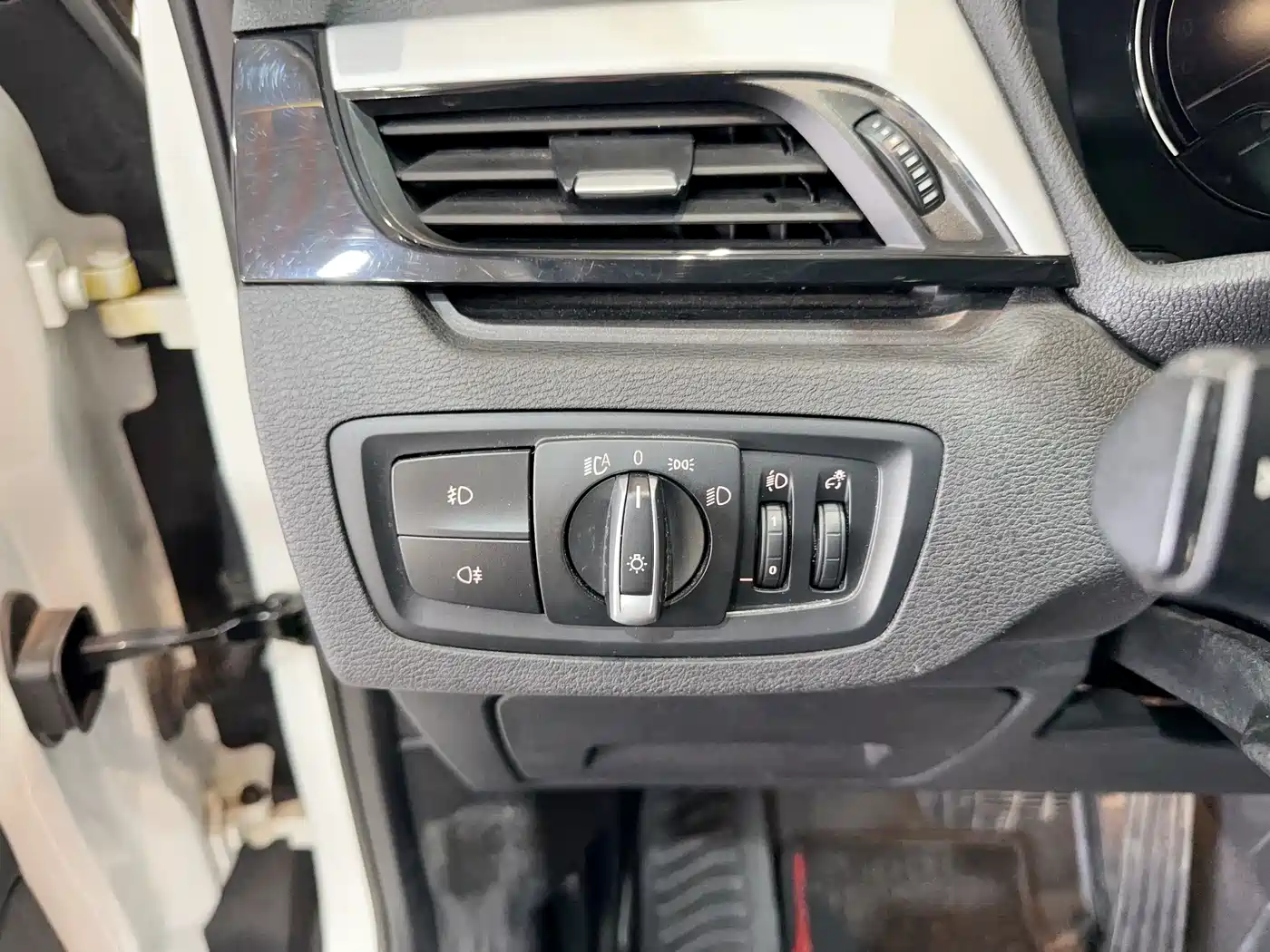 BMW X1 2019 sDrive18Li Fashion Model фото 2