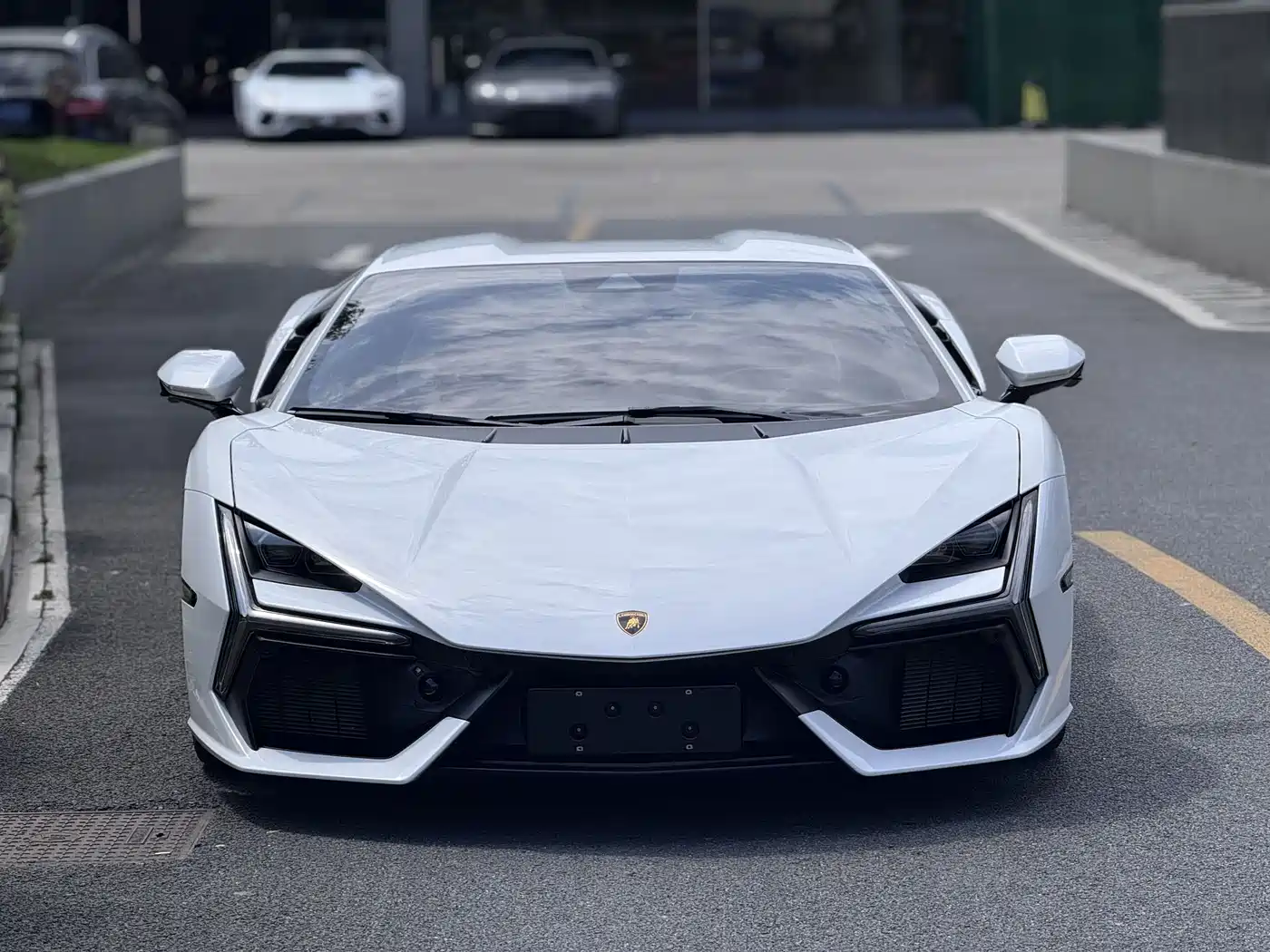 Lamborghini Revuelto 2025 2023 6.5L PHEV Standard