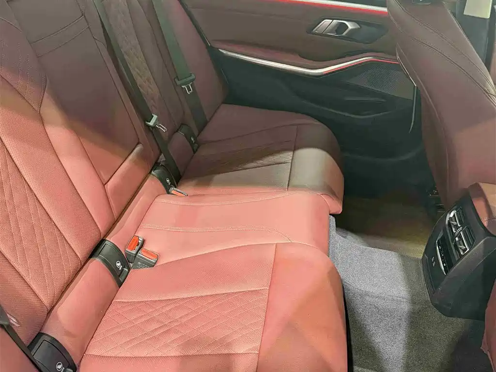 BMW 3 Series 2023 320Li M Sport Package фото 14