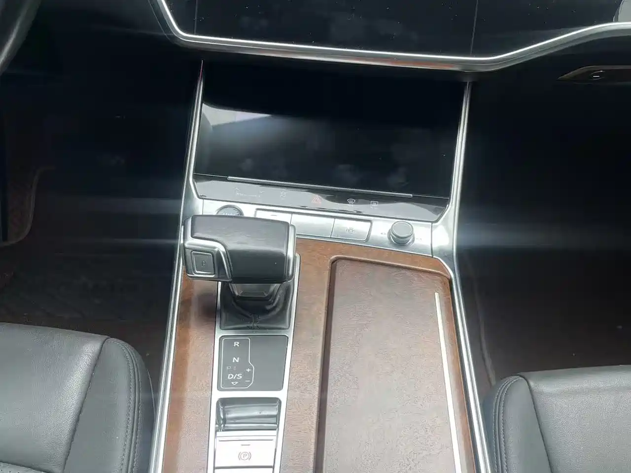Audi A6 (Import) 2021 allroad quattro Explorer 55 TFSI Premium Off-road фото 13