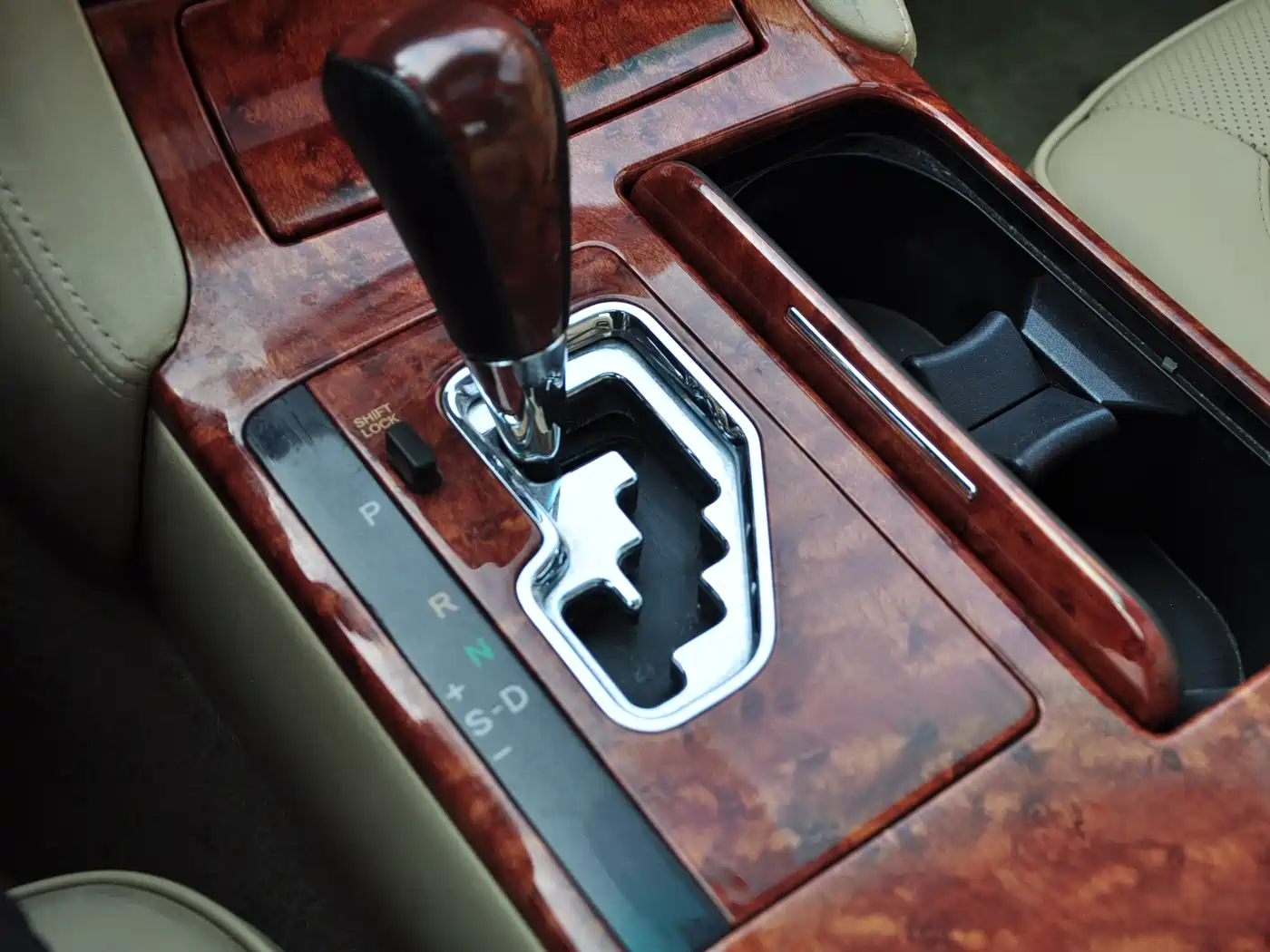 Toyota Crown 2007 2.5L Royal Leather Edition фото 14