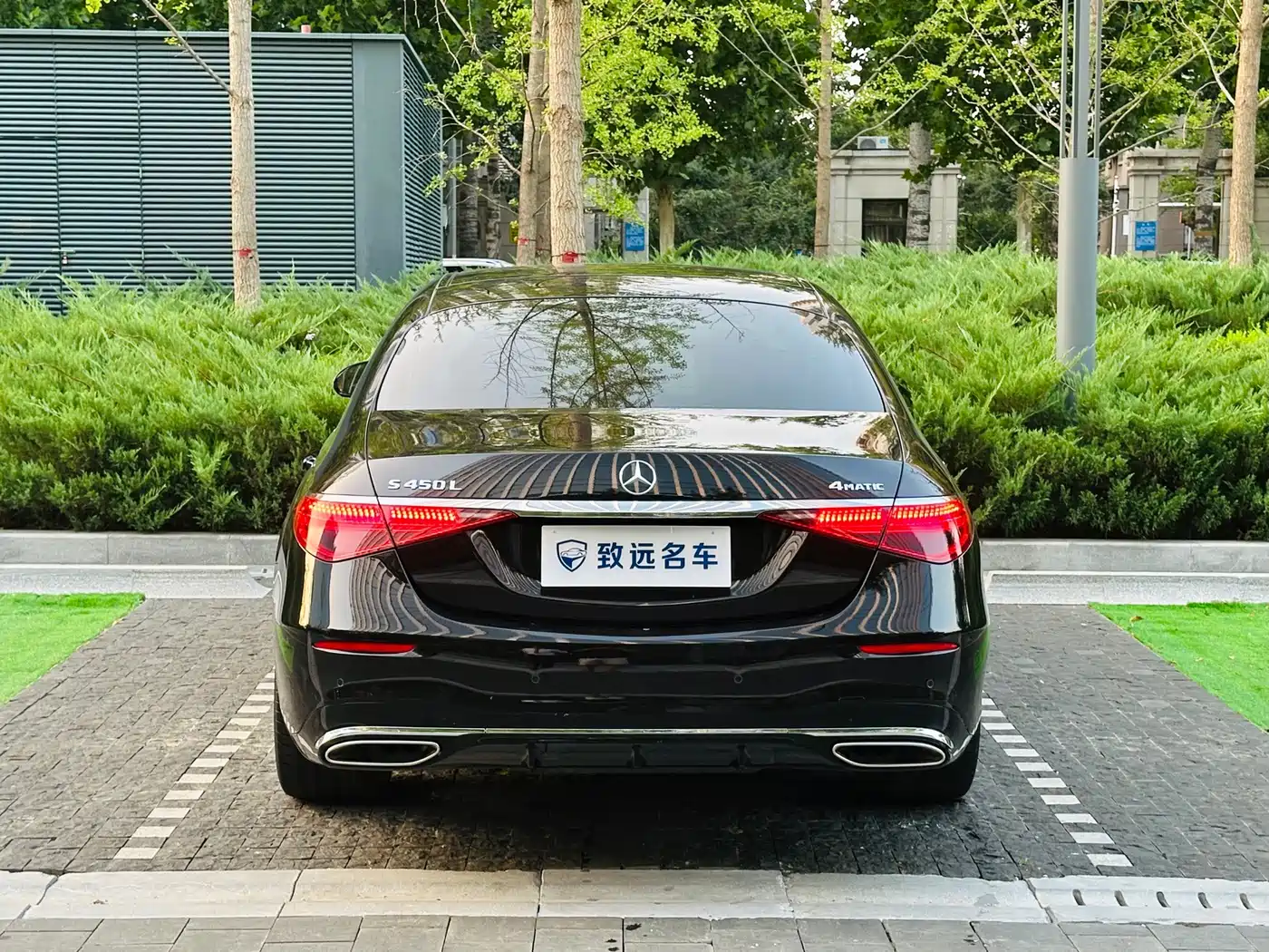 Фото 5 - Mercedes-Benz S-Class