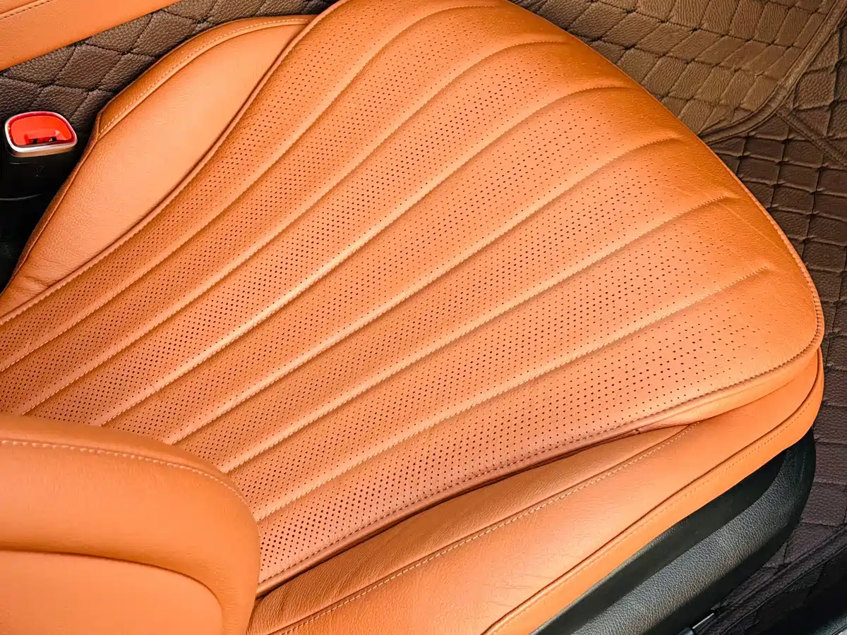 Фото 20 - Mercedes-Benz S-Class