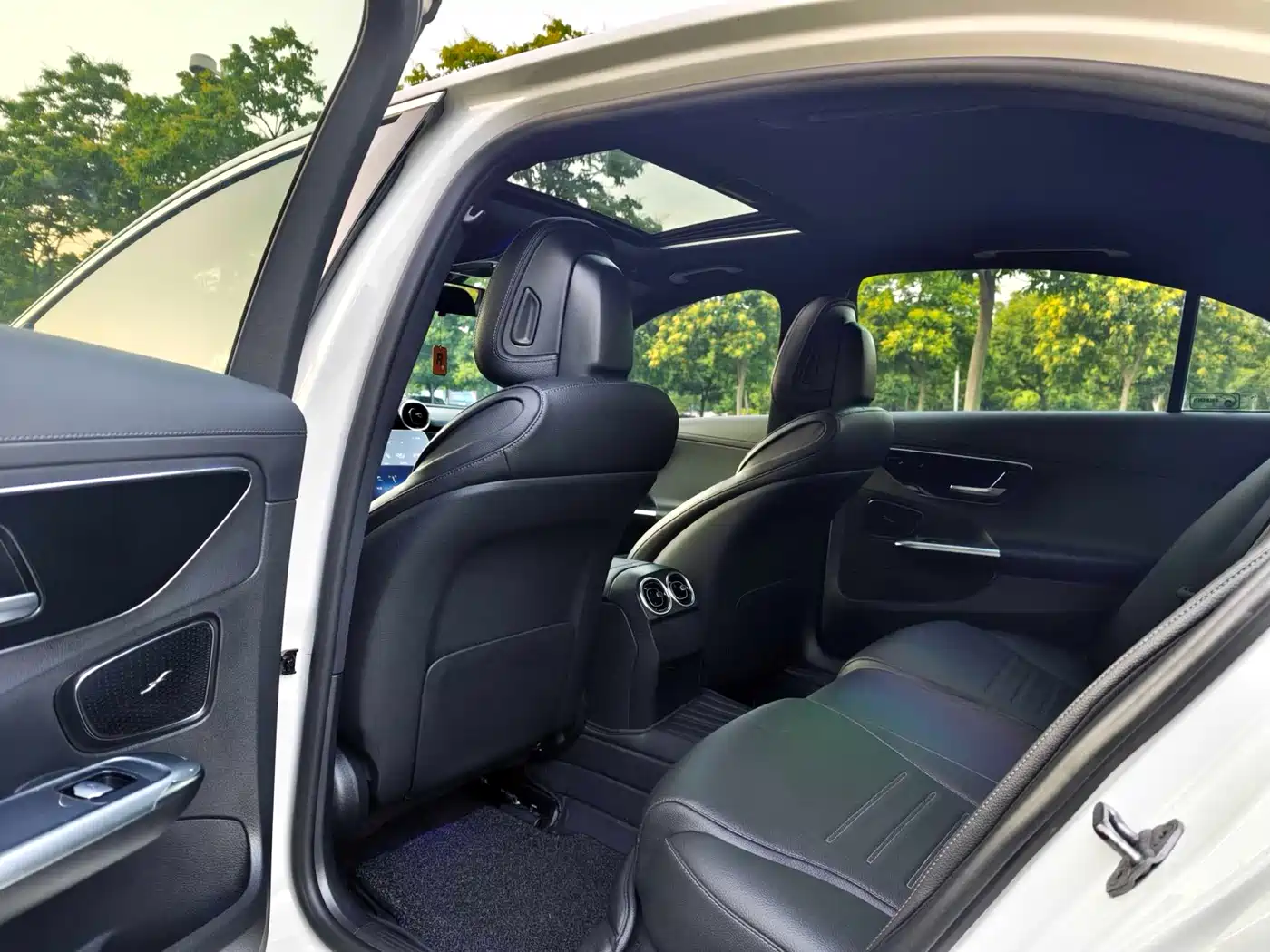 Mercedes-Benz C-Class 2022 C 200 L Sport Version фото 6