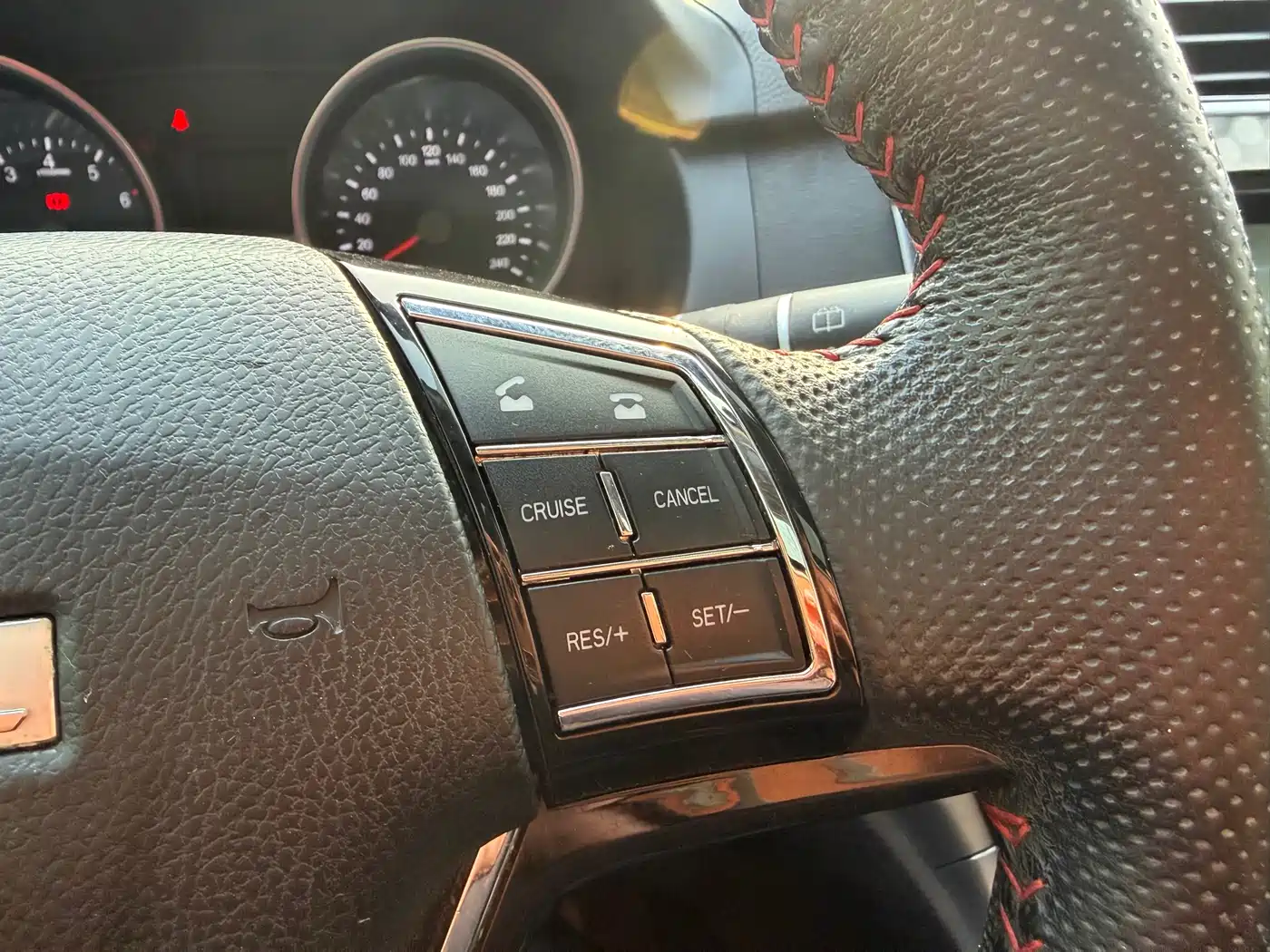 Haval M6 2019 1.5T DCT 2WD Elite Version China V фото 12