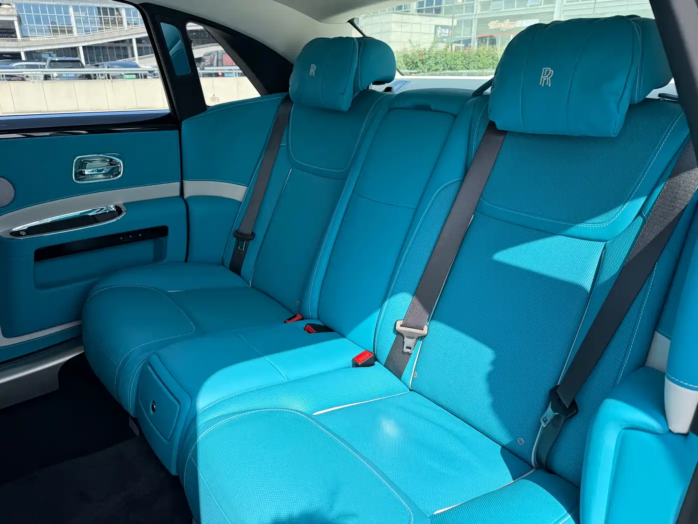 Rolls-Royce Ghost 2018 6.6T Standard Wheelbase фото 24