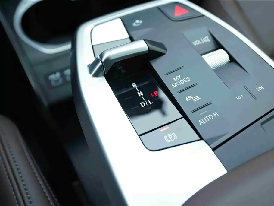 BMW X1 2023 sDrive25Li X Design Package фото 9