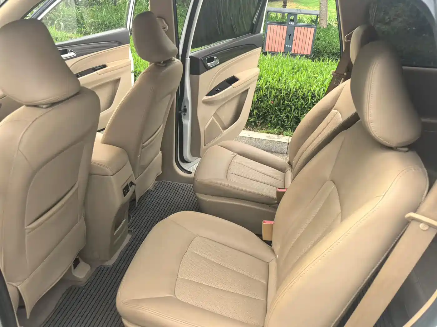 Фото 9 - Baojun 730