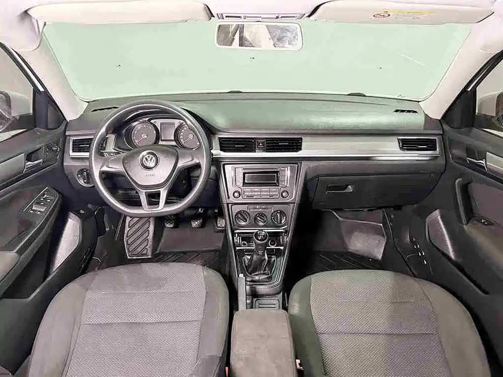 Volkswagen Bora 2018 1.5L Manual Fashion фото 9
