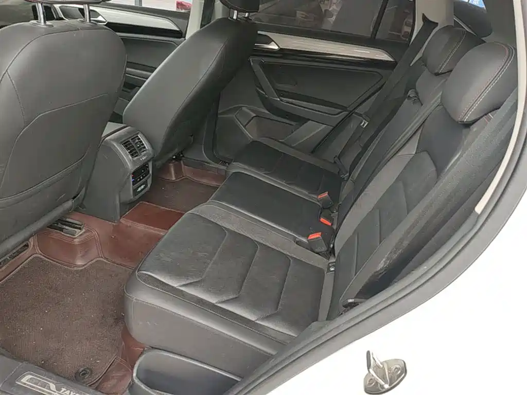Volkswagen Tayron 2020 330TSI 2WD Luxury Smart Edition фото 17
