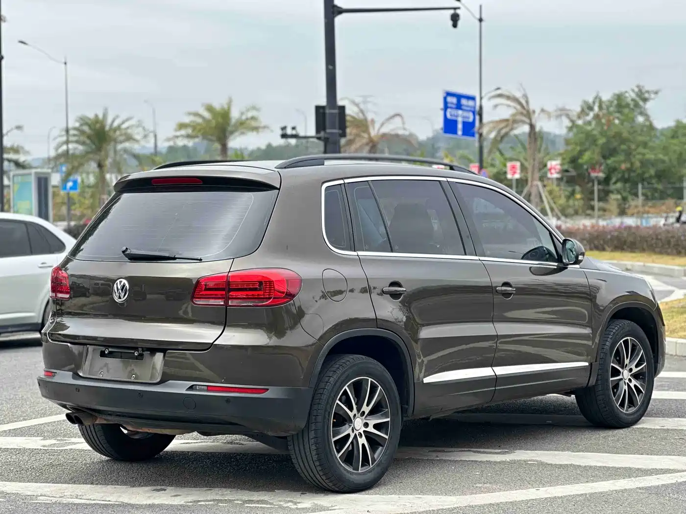 Volkswagen Tiguan 2015 1.8TSI Automatic 2WD Trendline фото 15