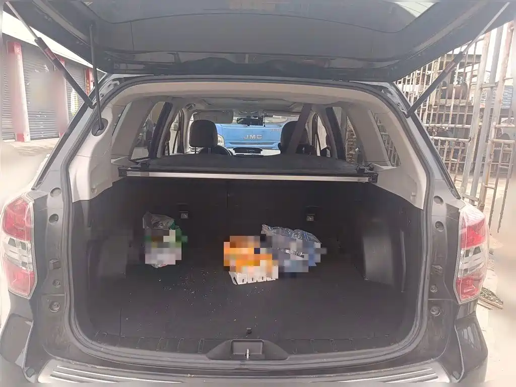 Subaru Forester 2013 2.5i Automatic Premium Navigation Edition фото 10