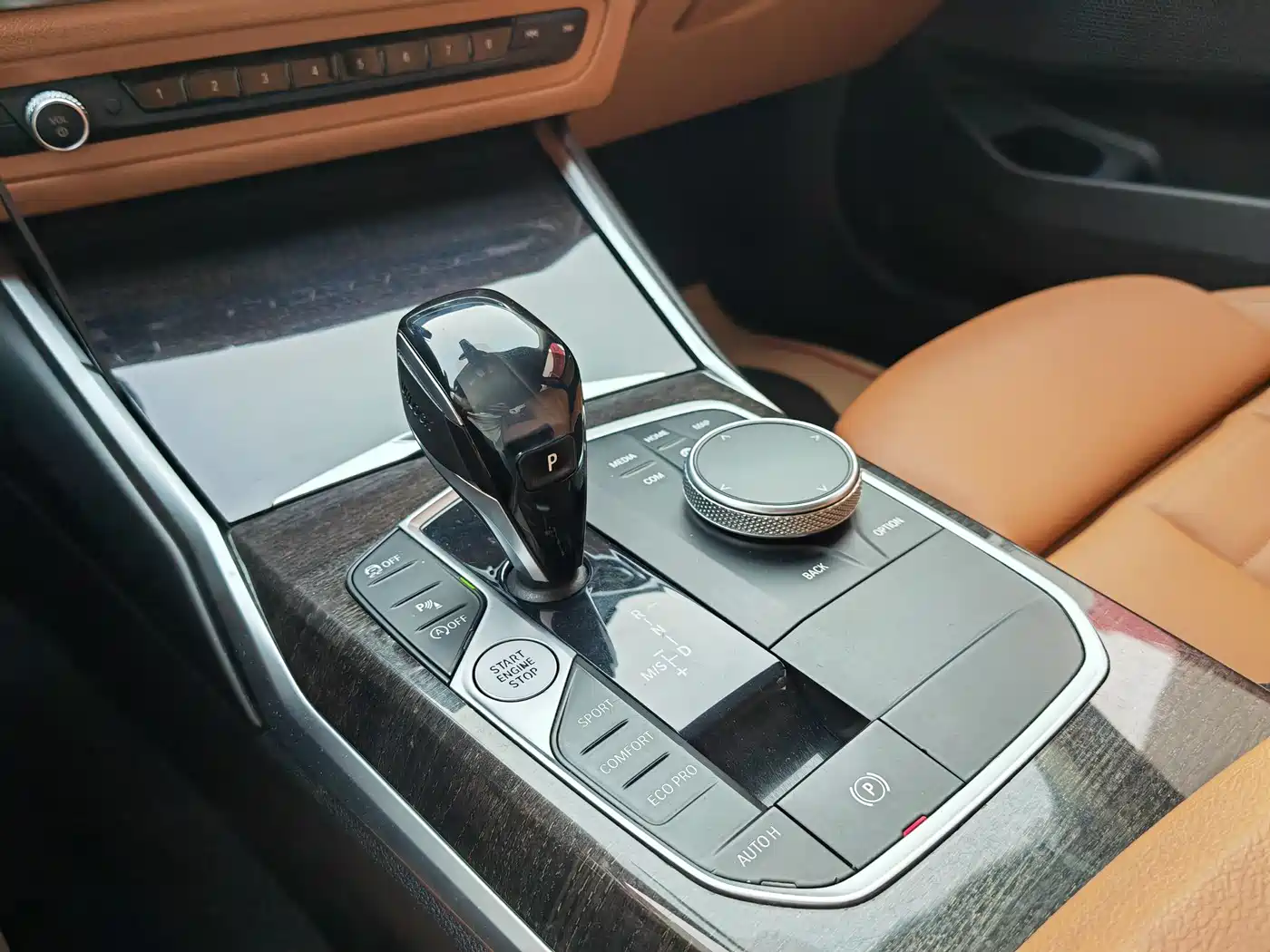 BMW 3 Series 2021 325Li M Sport Package фото 10