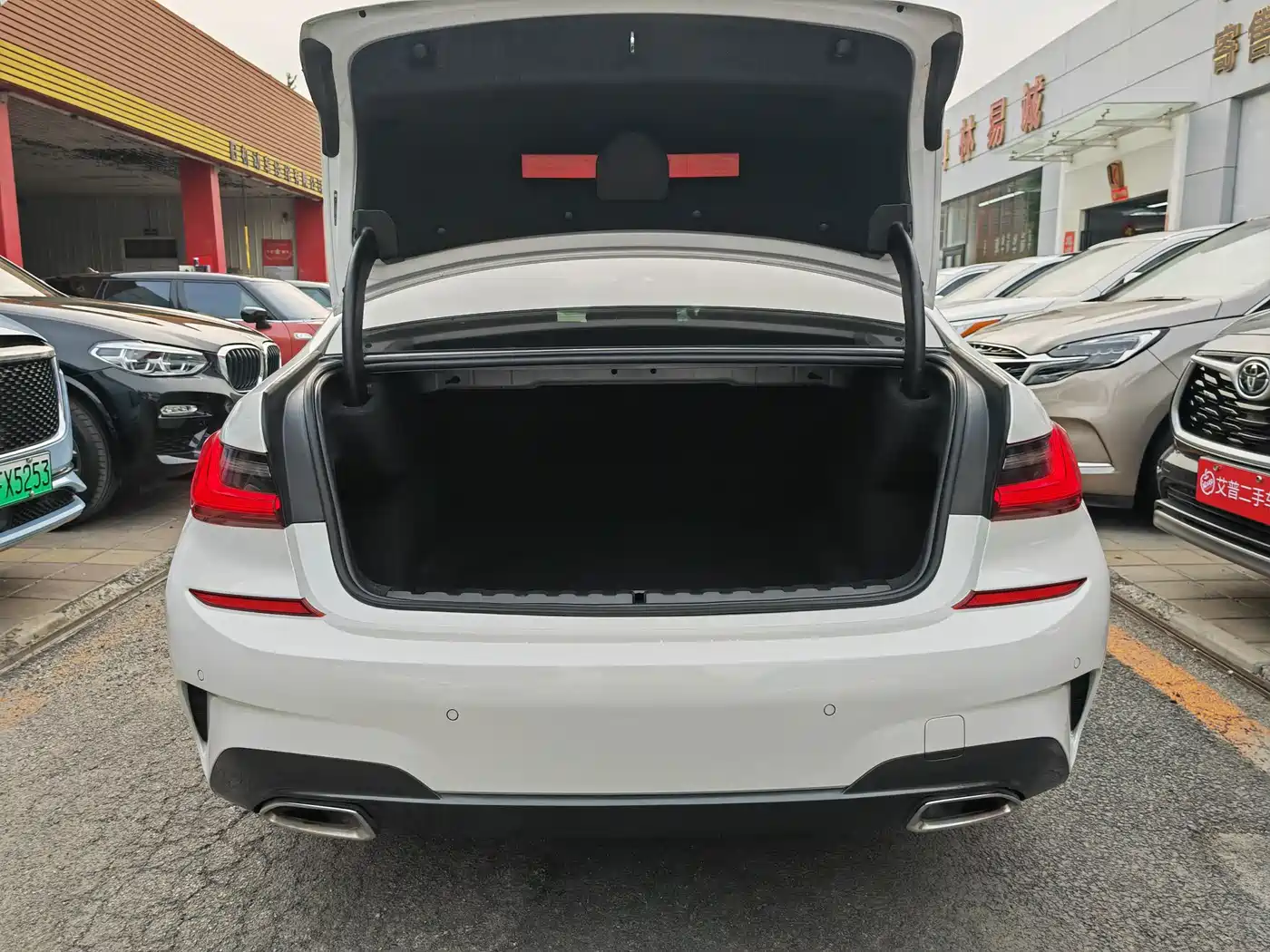 BMW 3 Series 2021 325Li M Sport Package фото 18