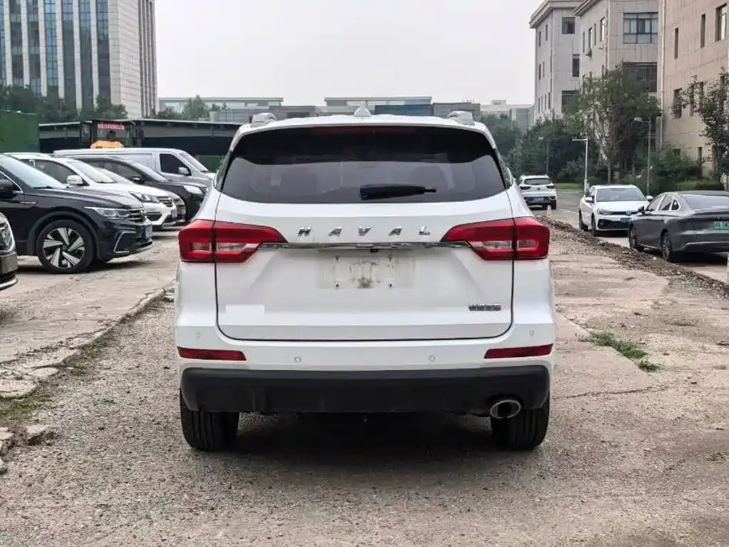 Photo 8 - Haval M6