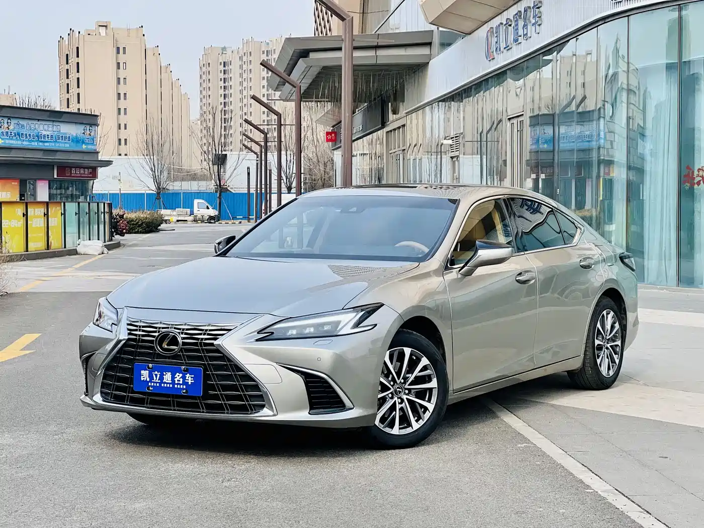 Lexus ES 2025 200 Ultimate Edition