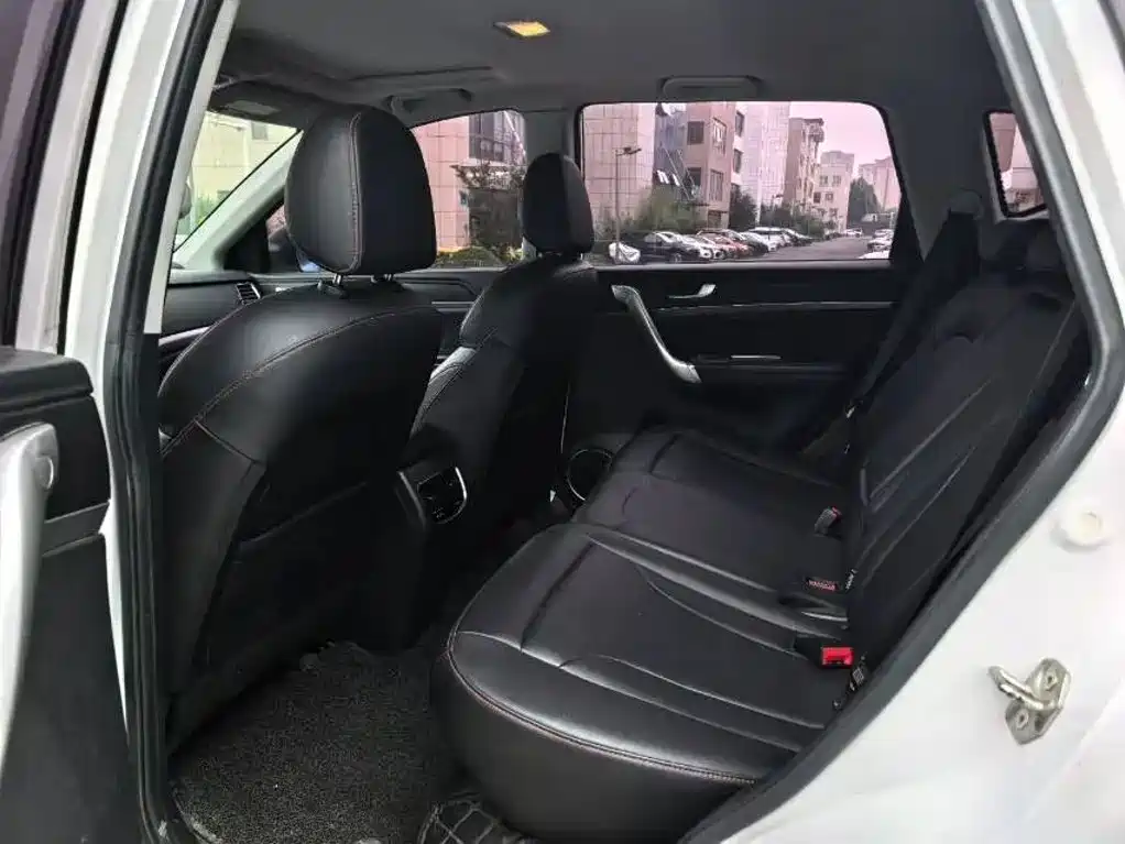 Photo 6 - Haval M6