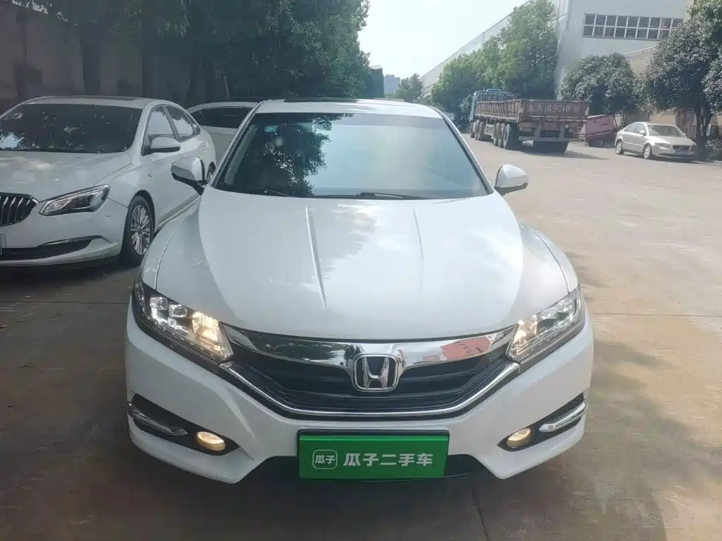 Honda Spirior 2015 2015 2.0L Premium Edition