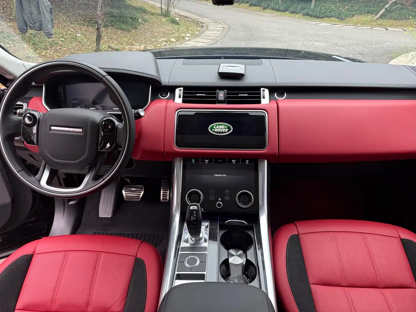 Land Rover Range Rover Sport 2022 3.0 L6 Gloss Black Edition фото 10