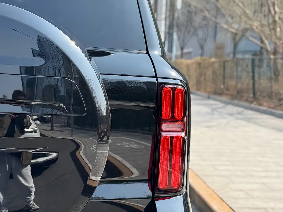 Tank 500 EV 2024 Hi4-T Black Warrior Edition фото 29