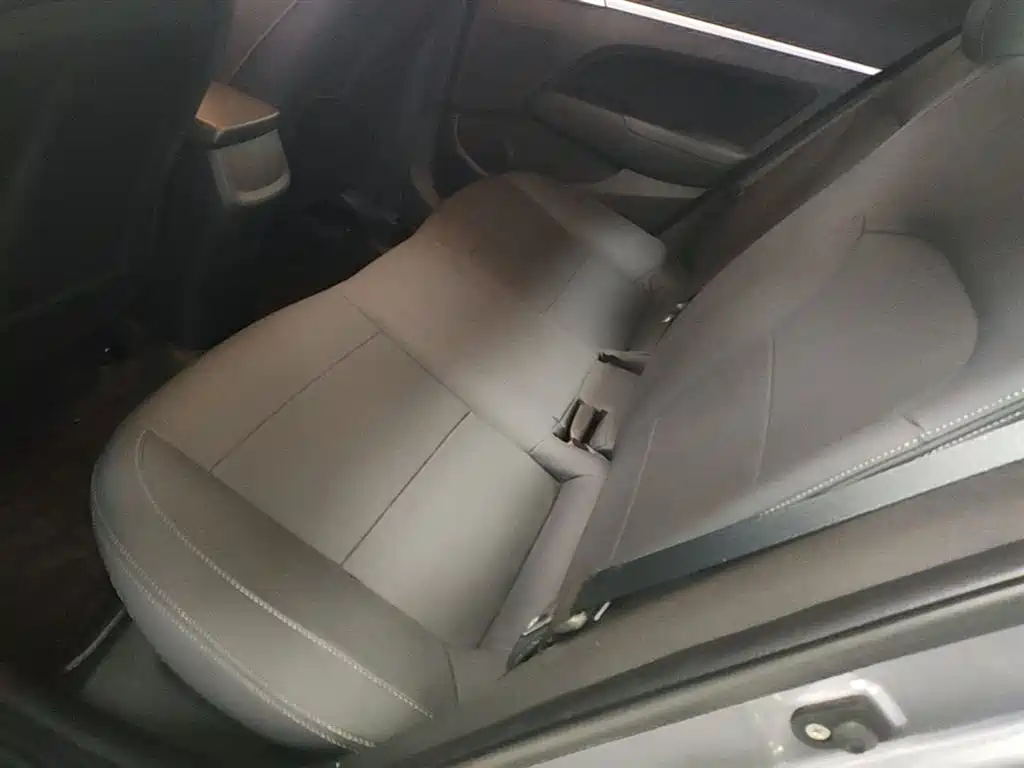 Hyundai Elantra 2016 Model 1.6L Automatic Smart Elite фото 17
