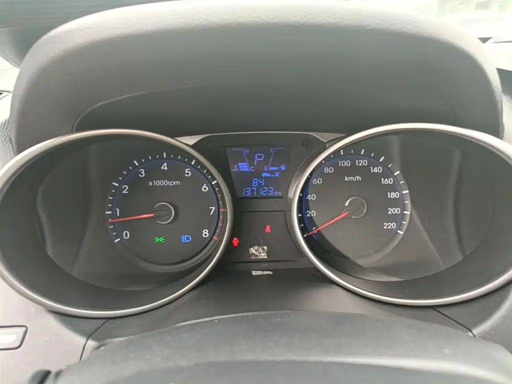 Hyundai Beijing Hyundai ix35 2015 2.0L Automatic 2WD Smart China V фото 12