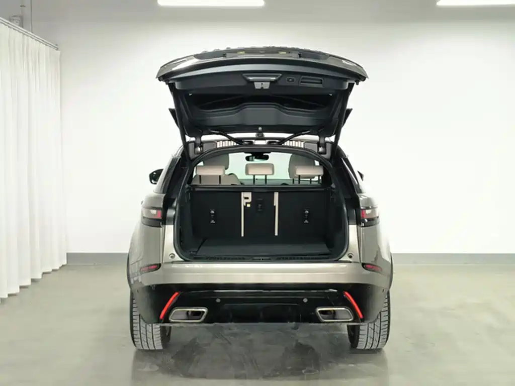 Фото 11 - Land Rover Range Rover Velar