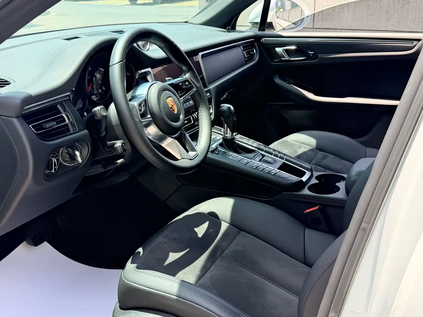 Porsche Macan 2021 Macan 2.0T фото 6