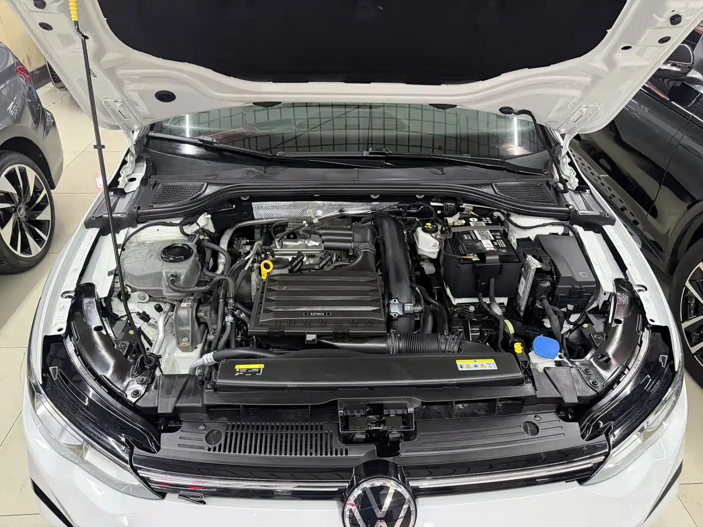 Фото 19 - Volkswagen Golf
