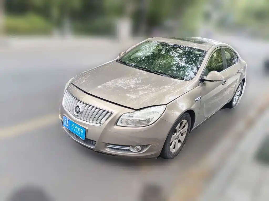 Photo 1 - Buick Regal