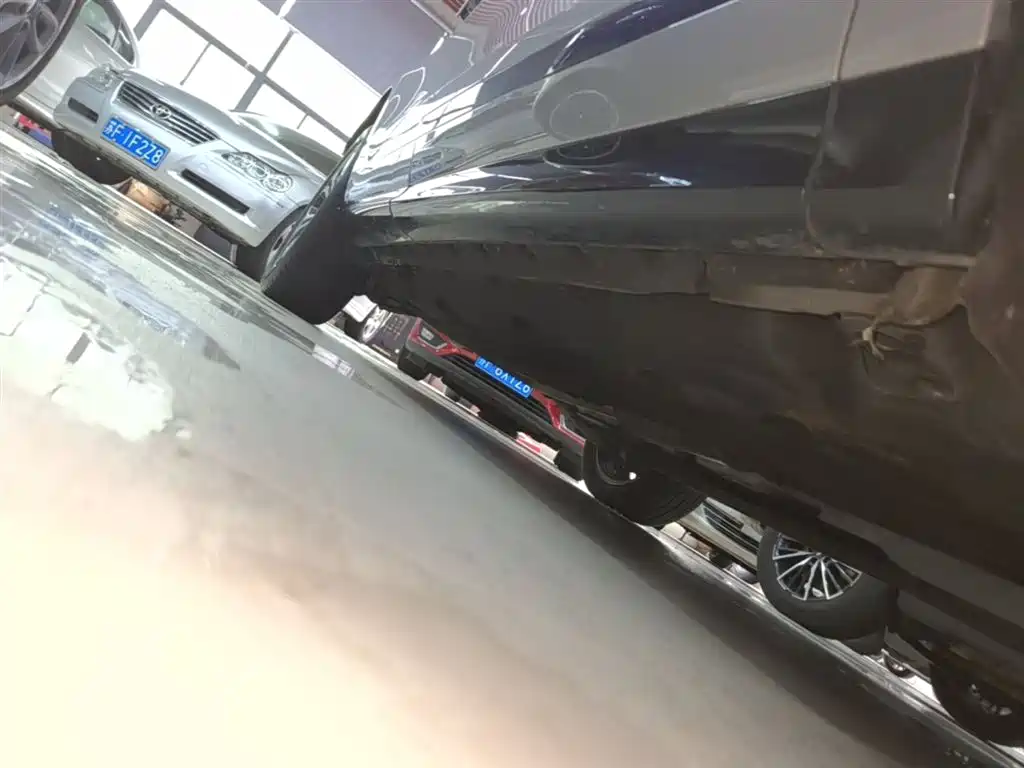 Land Rover Range Rover Evoque 2024 Range Rover Evoque L 249PS Light Master Edition фото 20