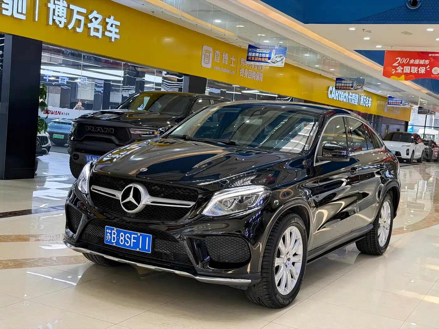 Mercedes-Benz GLE Coupe 2017 GLE 320 4MATIC Coupe SUV фото 3