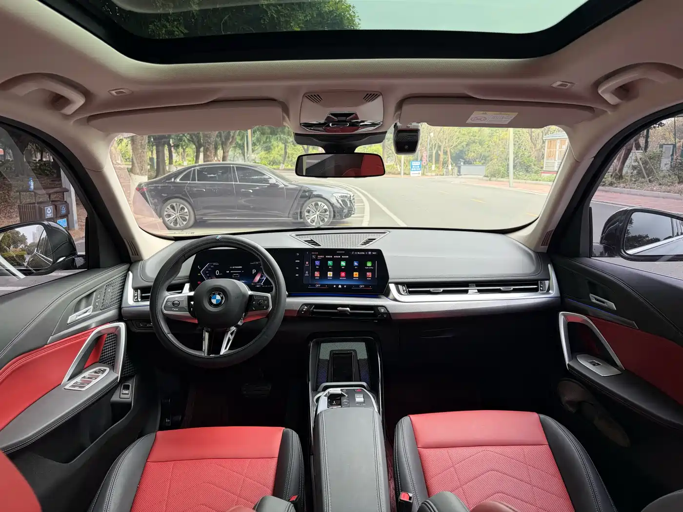 BMW X1 2024 sDrive25Li M Sport Package фото 5