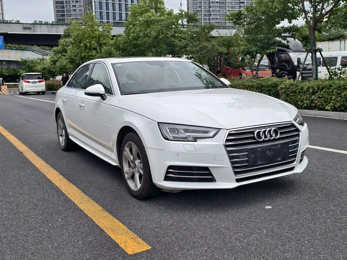 Audi A4L 2018 30th Anniversary 40 TFSI Progressive фото 3