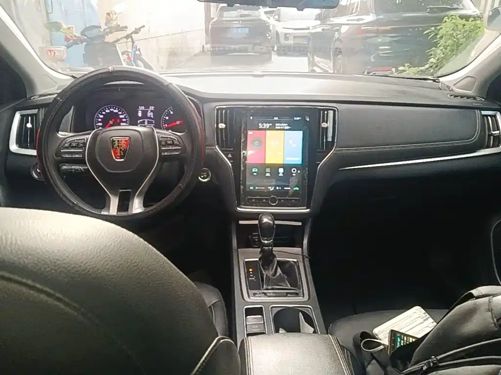 Roewe i6 2019 2020 PLUS 1.6L CVT 4G Connected Glory Flagship Edition