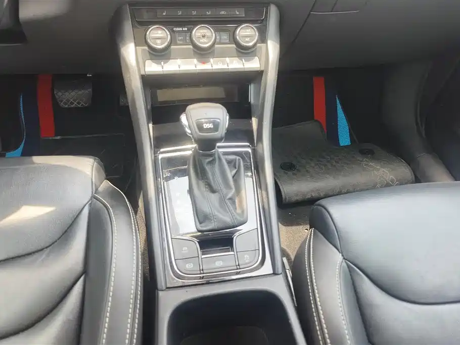 Škoda Kodiaq 2018 Facelift TSI330 5-seat 2WD Premium Luxury Edition фото 16