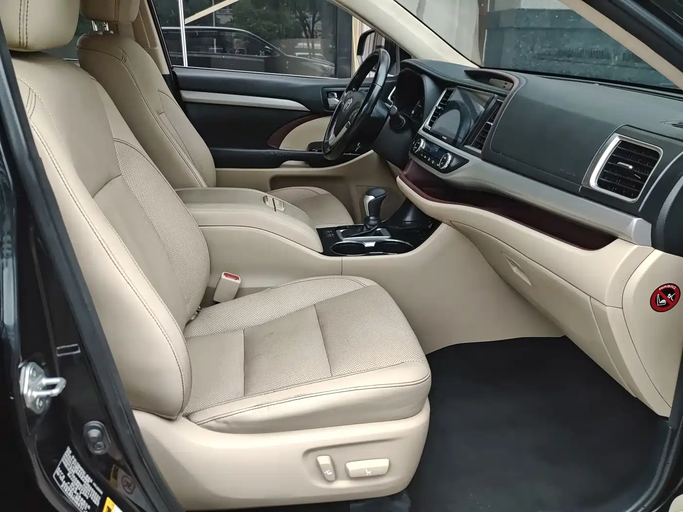 Фото 5 - Toyota Highlander