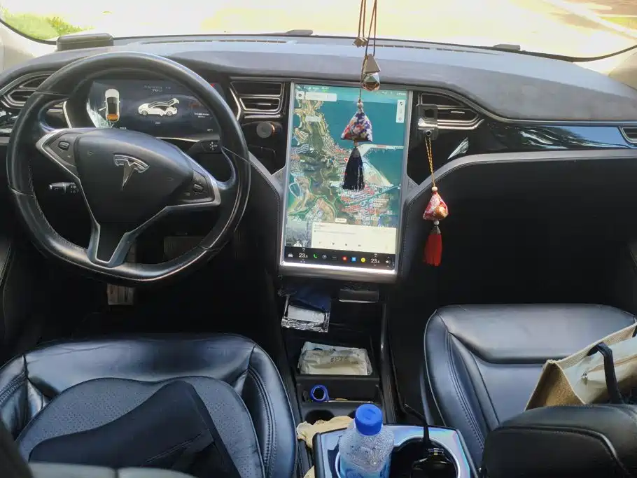 Tesla Model S 2015 2015 Model S 70D