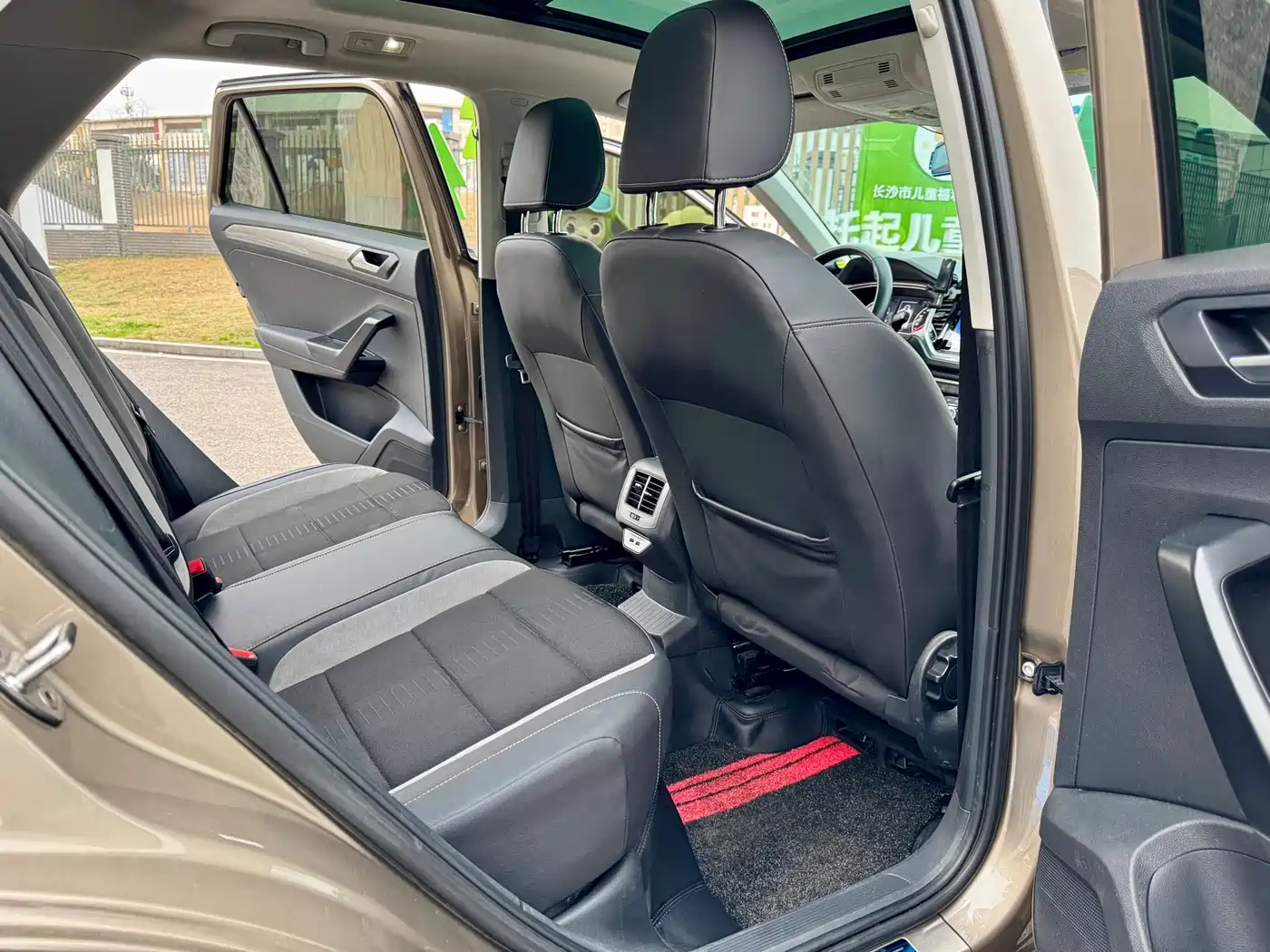Volkswagen T-ROC 2018 230TSI DSG 2WD Progressive China V фото 7