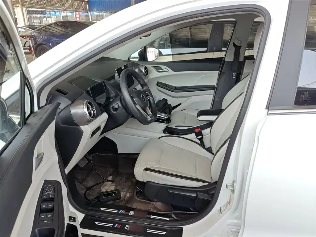 BYD Yuan Pro 2021 401KM Premium Model фото 15