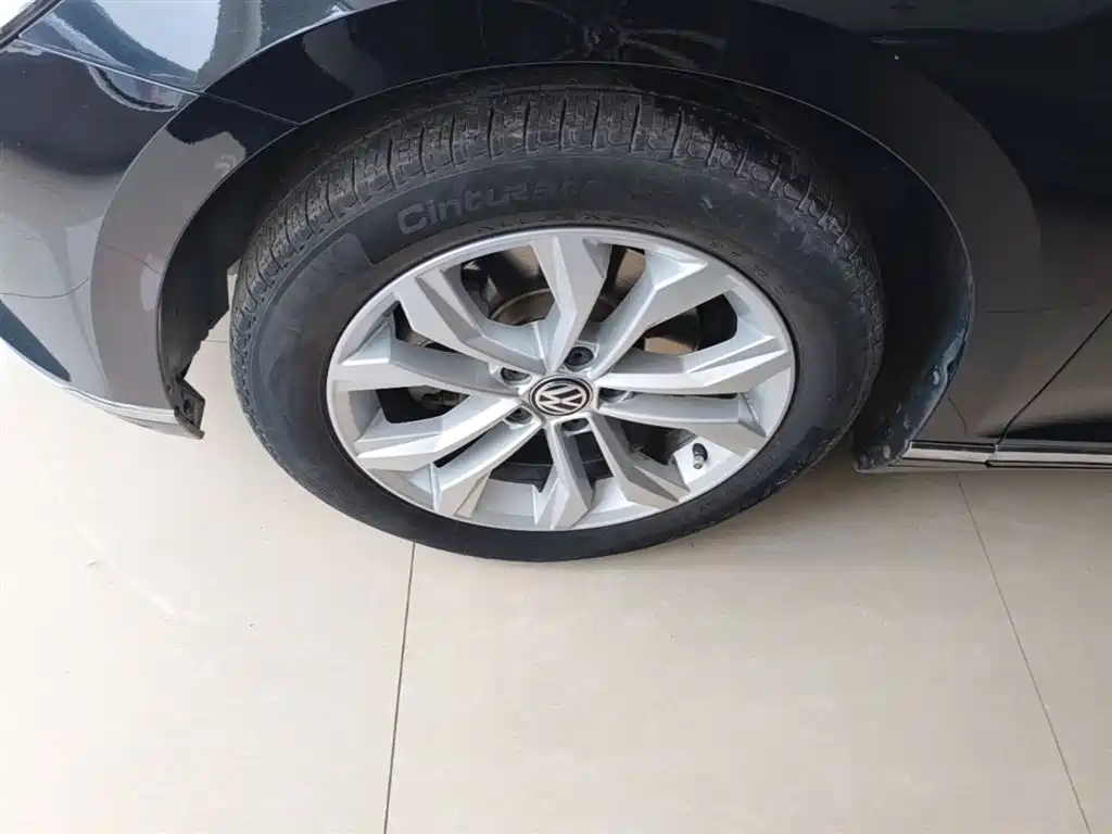 Volkswagen Magotan 2017 330TSI DSG Luxury фото 23