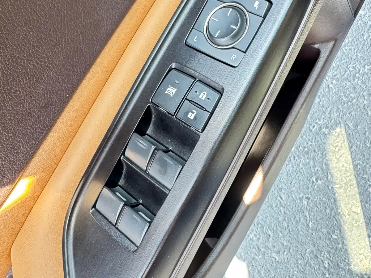 Lexus ES 2020 Model 300h Excellence Edition China V фото 27