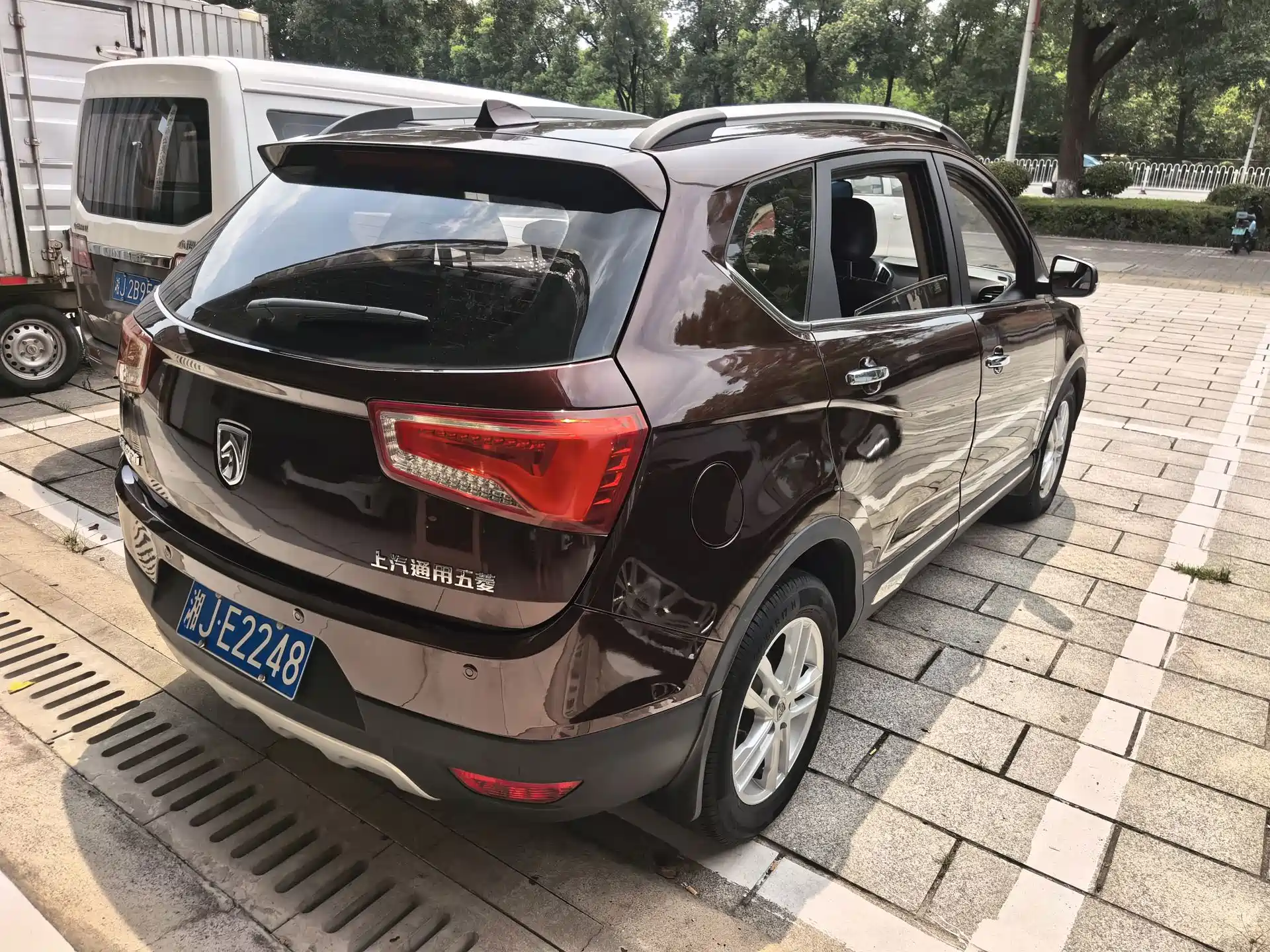 Фото 4 - Baojun 560