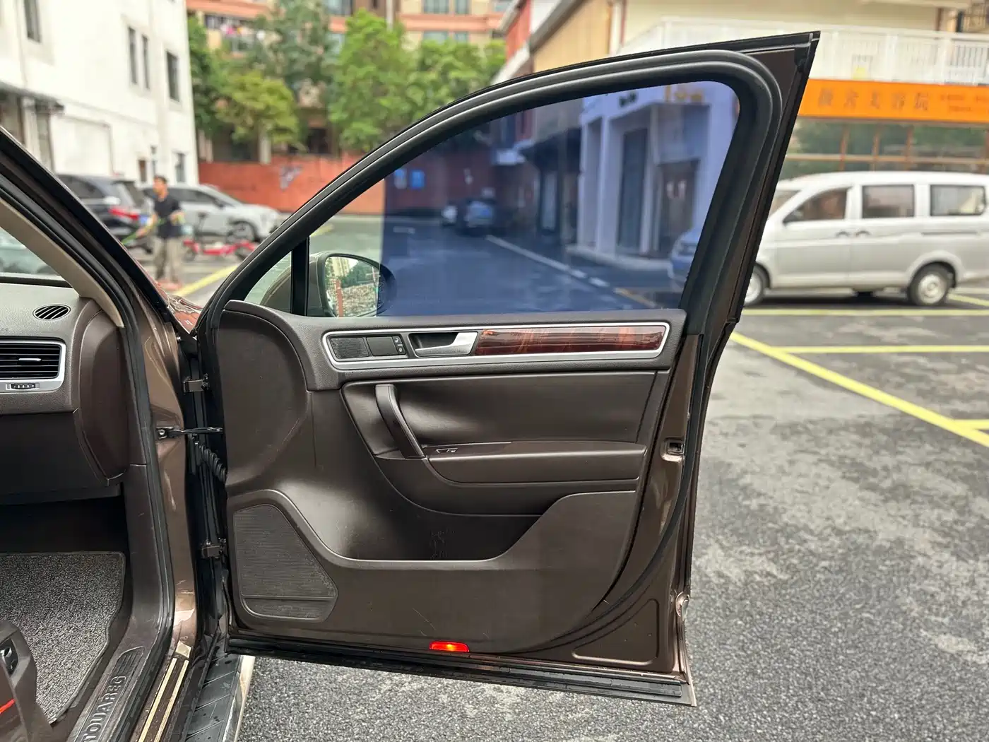 Volkswagen Touareg 2011 3.0TDI Diesel Comfort фото 31