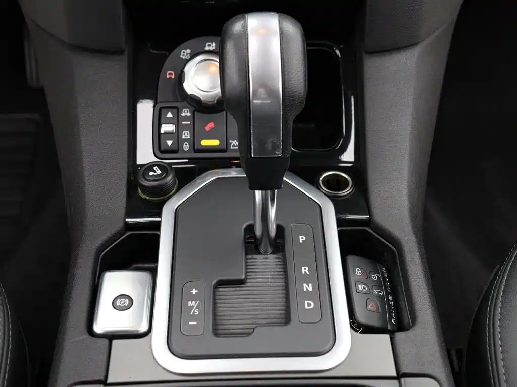 Land Rover Discovery 2011 3.0 SDV6 HSE Diesel фото 21