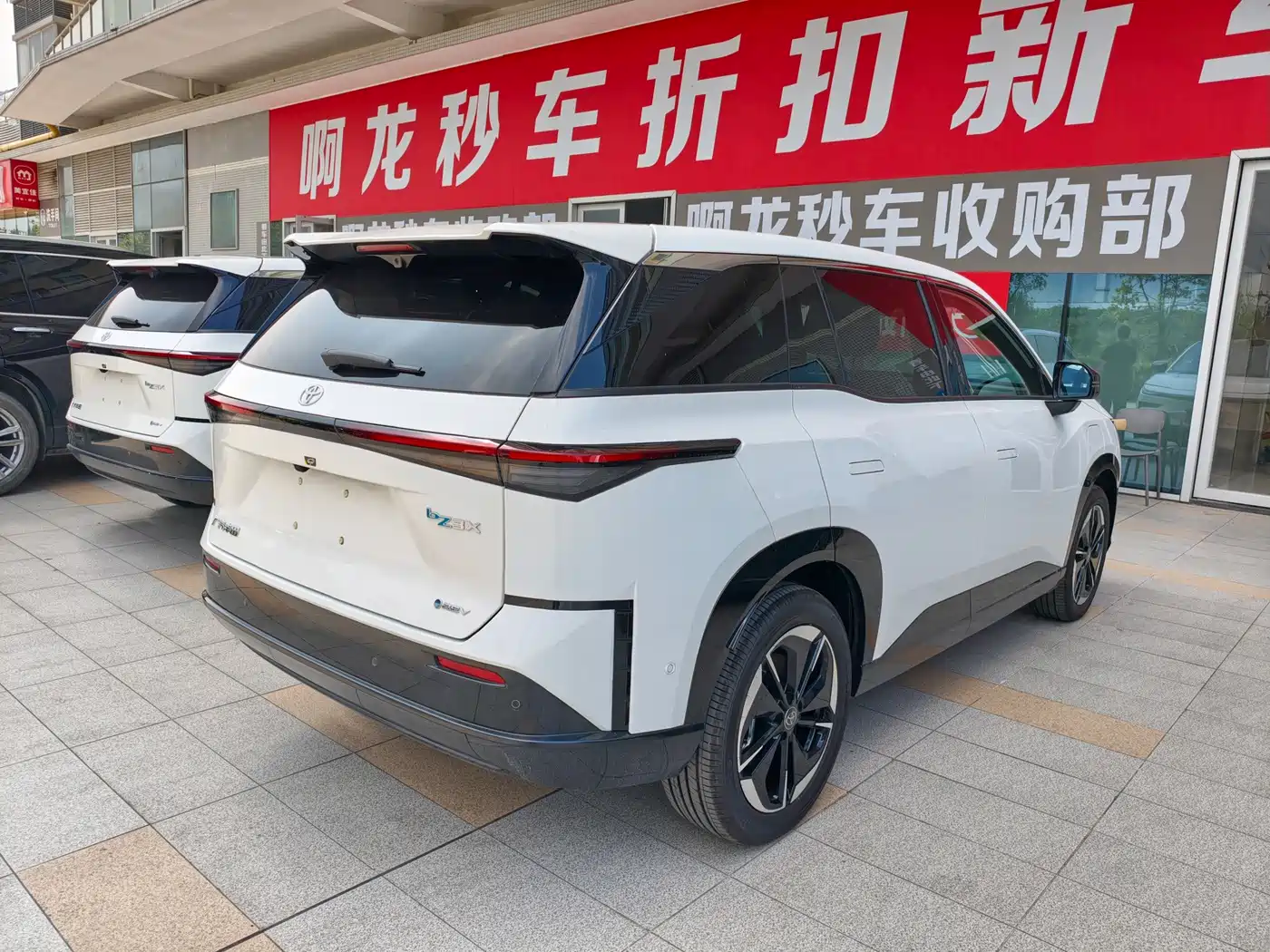 Фото 8 - Toyota BoZhi 3X